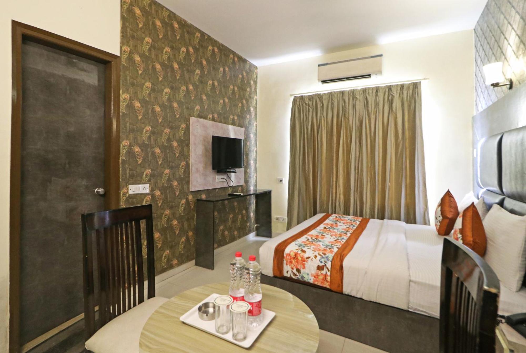 Hotel Hsp Plaza Neu-Delhi Exterior foto